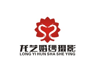 曾翼的logo設計